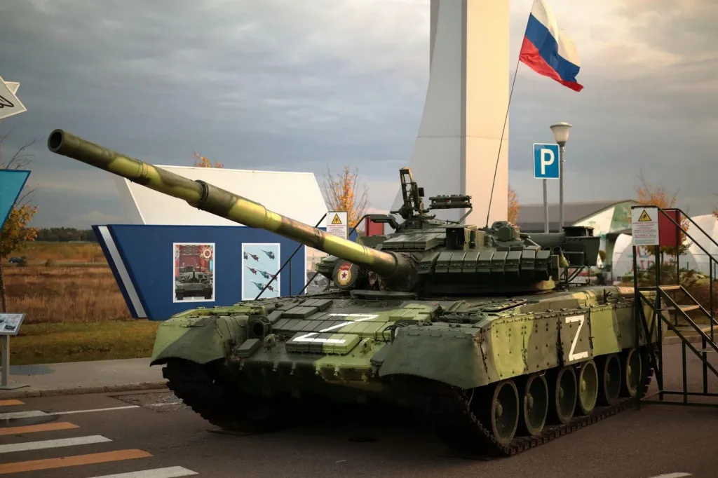 Служба по контракту механиком